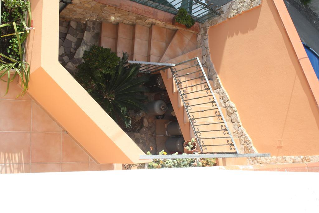 La Pavoncella Acomodação com café da manhã Villaputzu Exterior foto